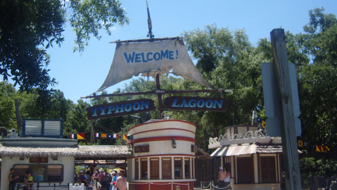 Do's and Don'ts for Visiting Disney Water Parks - Mickey Mom Blog