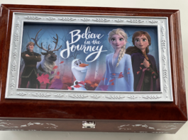 The Bradford Exchange Disney FROZEN 2 Mahogany-Finished Heirloom Music Box